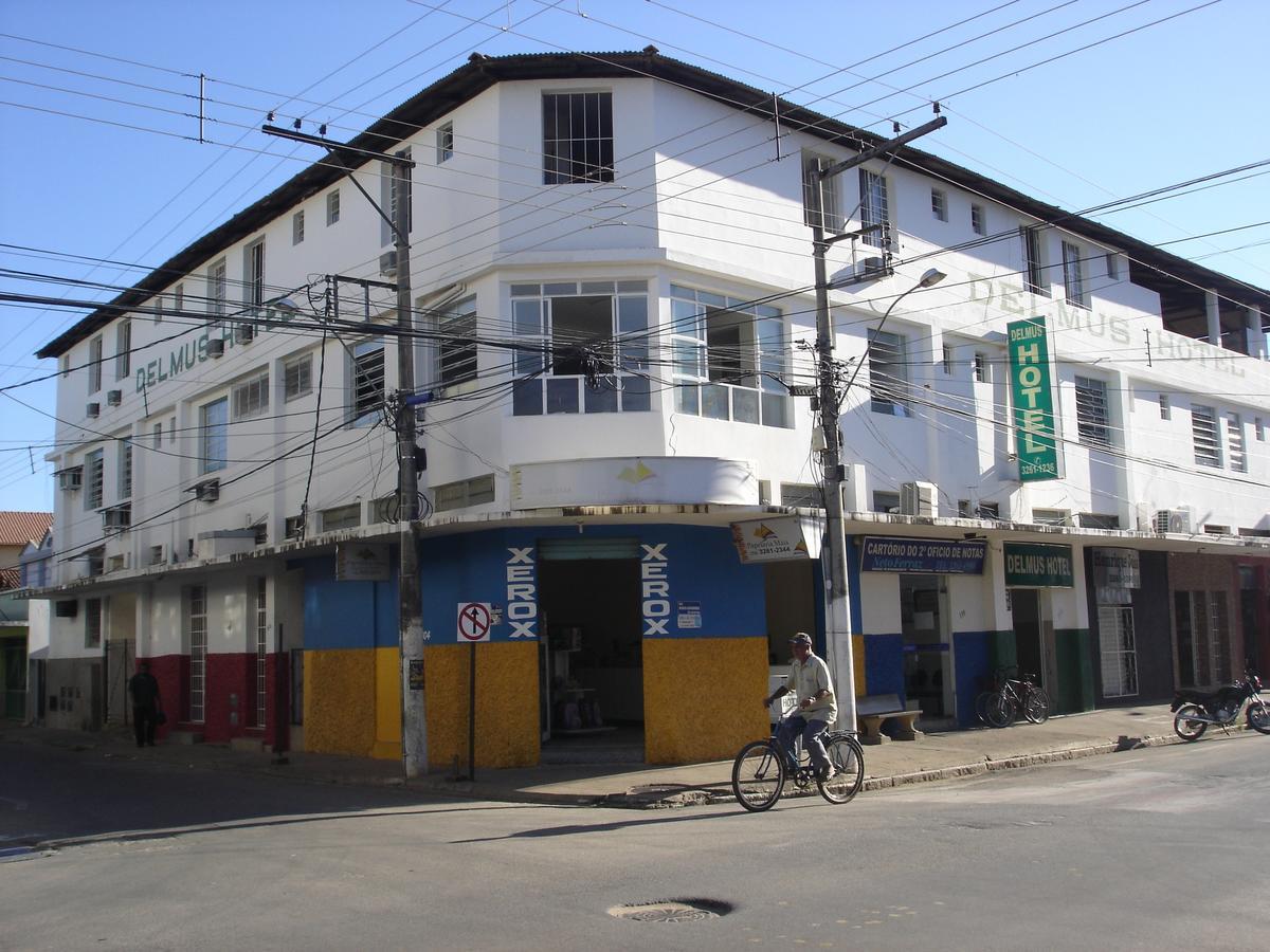 Delmus Hotel Conselheiro Pena Exteriör bild